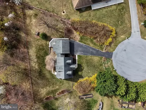 22904 Civic Cir, Smithsburg, MD 21783 photo 35