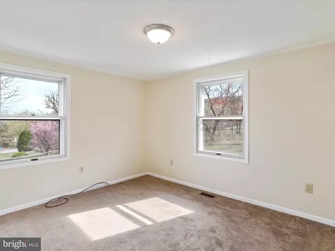 22904 Civic Cir, Smithsburg, MD 21783 photo 10
