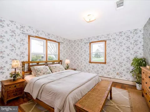 Bedroom - 14244 Windy Haven Rd, Smithsburg, MD 21783 photo 3 of 7