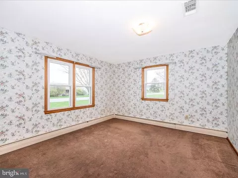 Bedroom - 14244 Windy Haven Rd, Smithsburg, MD 21783 photo 4 of 7