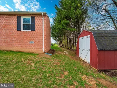 Exterior - 14244 Windy Haven Rd, Smithsburg, MD 21783 photo 10 of 16