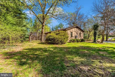 Exterior - 13120 Ingram Dr, Smithsburg, MD 21783 photo 5 of 11