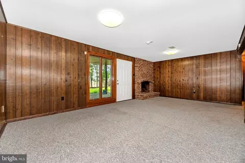 Living - 13120 Ingram Dr, Smithsburg, MD 21783 photo 5 of 5