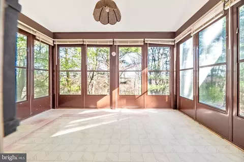 Exterior - 13120 Ingram Dr, Smithsburg, MD 21783 photo 3 of 11