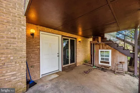 Exterior - 13120 Ingram Dr, Smithsburg, MD 21783 photo 7 of 11