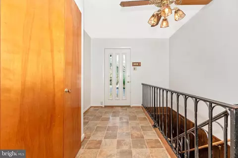 Entry Way - 13120 Ingram Dr, Smithsburg, MD 21783 photo 1 of 3