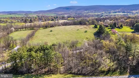 View/Area - 13120 Ingram Dr, Smithsburg, MD 21783 photo 7 of 13