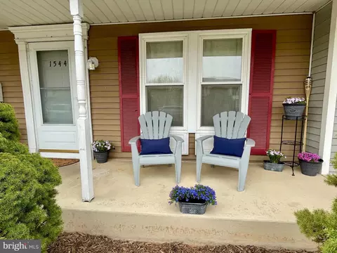 1544 Violet Dr, Hagerstown, MD 21740