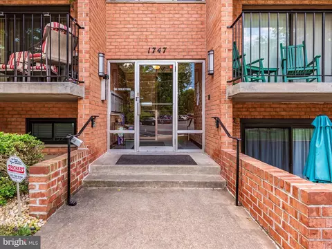 1747 Edgewood Hill Cir #2, Hagerstown, MD 21740