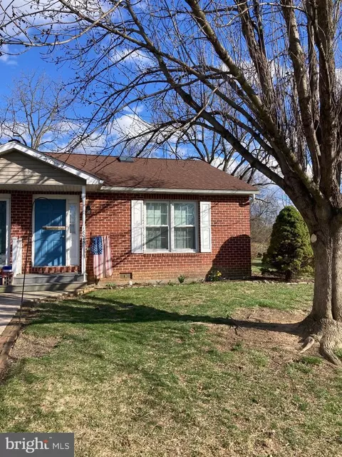 18045 Edith Ave, Maugansville, MD 21767