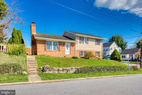 100 S High St, Funkstown, MD 21734