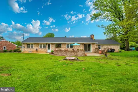 Exterior - 22019 Mohawk Dr, Smithsburg, MD 21783 photo 3 of 14