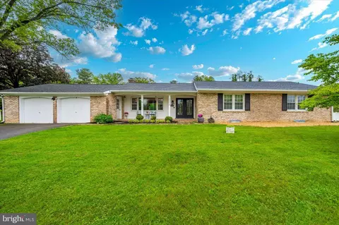 Exterior - 22019 Mohawk Dr, Smithsburg, MD 21783 photo 13 of 14