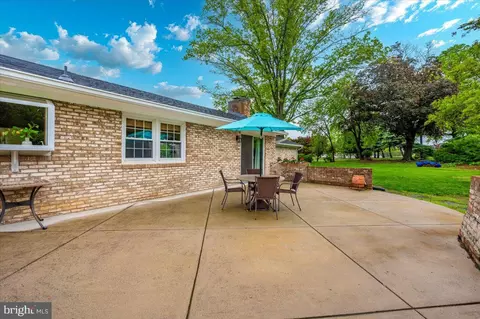 Exterior - 22019 Mohawk Dr, Smithsburg, MD 21783 photo 4 of 14