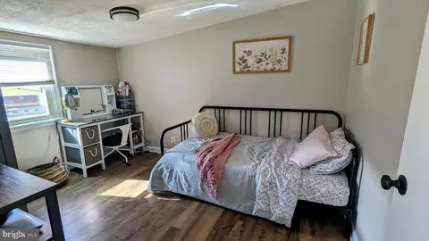 Bedroom - 25209 Elhuff Ct, Cascade, MD 21719 photo 1 of 11
