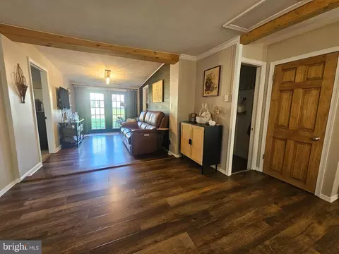 Entry Way - 25209 Elhuff Ct, Cascade, MD 21719 photo 13 of 13