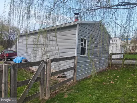 Exterior - 25209 Elhuff Ct, Cascade, MD 21719 photo 8 of 14
