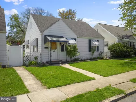 Exterior - 932 Chestnut St, Hagerstown, MD 21740 photo 3 of 10