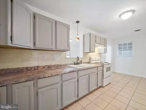 Kitchen - 932 Chestnut St, Hagerstown, MD 21740 photo 1 of 2