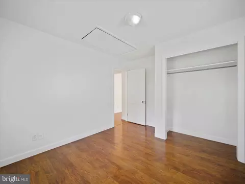 Bedroom - 932 Chestnut St, Hagerstown, MD 21740 photo 2 of 2