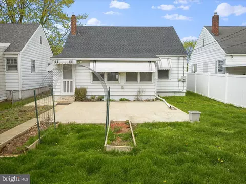 Exterior - 932 Chestnut St, Hagerstown, MD 21740 photo 5 of 10