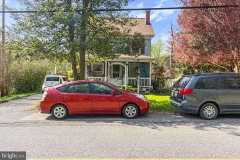 10612 Honeyfield Rd, Williamsport, MD 21795