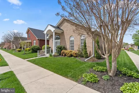 1851 Meridian Dr, Hagerstown, MD 21742