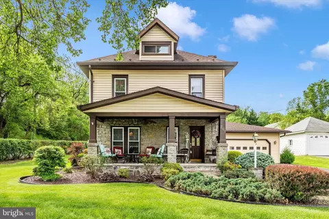 201 N Pennsylvania Ave, Hancock, MD 21750