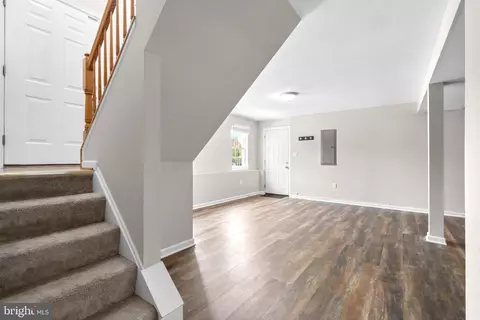 Entry Way - 111 Gabriel Ct, Smithsburg, MD 21783 photo 2 of 2