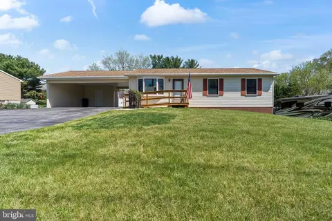 129 Sunset Ave, Williamsport, MD 21795
