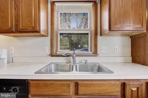 25439 Warren Ave, Cascade, MD 21719 photo 15