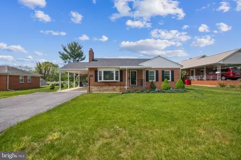10918 Allen Ave, Hagerstown, MD 21740