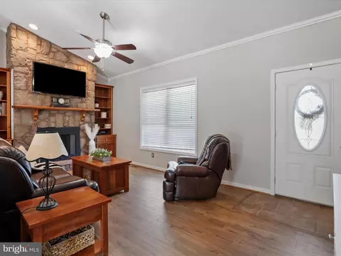 4846 Casper Rd, Hancock, MD 21750 photo 6