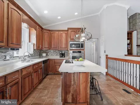4846 Casper Rd, Hancock, MD 21750 photo 11