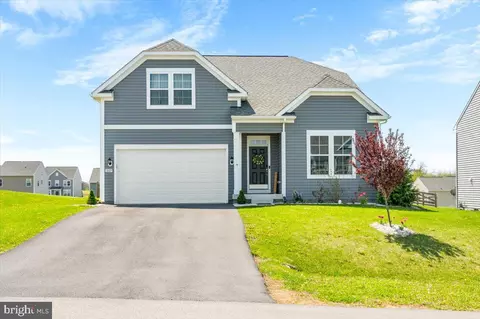 18019 Donegall Ct, Hagerstown, MD 21740