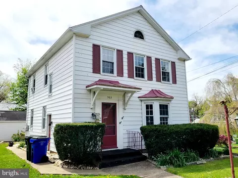 562 Dunn Irvin Dr, Hagerstown, MD 21740