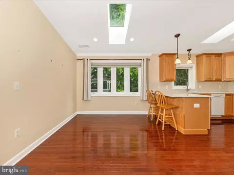Living - 22028 Beaverbrook Dr, Smithsburg, MD 21783 photo 5 of 5