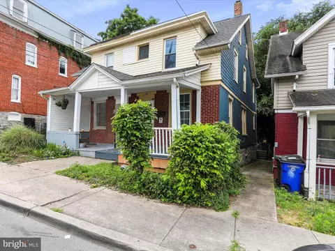 39 Charles St, Hagerstown, MD 21740