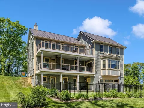 15953 River Bend Ct, Williamsport, MD 21795