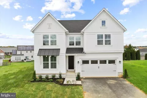 13702 Pulaski Dr, Hagerstown, MD 21742