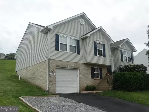 Exterior - 112 Colton Ct, Smithsburg, MD 21783 photo 3 of 9