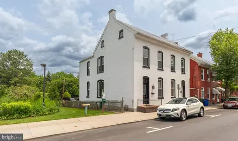 52 E Baltimore St, Hagerstown, MD 21740