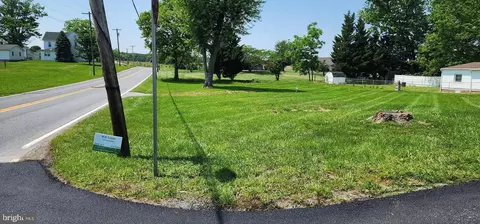 14100 Niswander Rd, Hagerstown, MD 21740