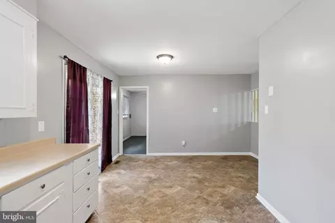 Entry Way - 14503 Fairview Rd, Clear Spring, MD 21722 photo 2 of 8