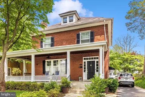 38 E Irvin Ave, Hagerstown, MD 21742