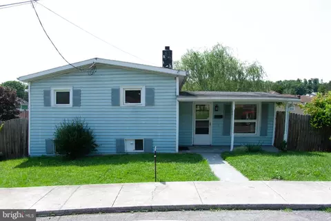 209 Fulton St, Hancock, MD 21750