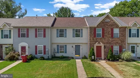 20122 Daniels Cir, Hagerstown, MD 21742