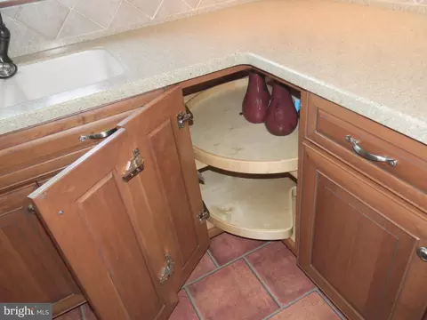Kitchen - 115 Kevins Ct, Smithsburg, MD 21783 photo 5 of 9