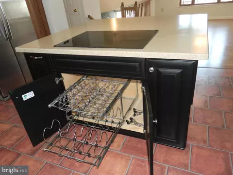 Kitchen - 115 Kevins Ct, Smithsburg, MD 21783 photo 3 of 9