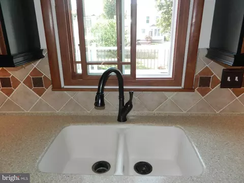 Kitchen - 115 Kevins Ct, Smithsburg, MD 21783 photo 6 of 9